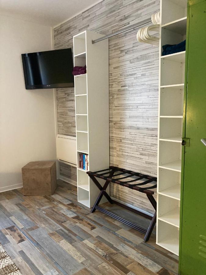 Living At Saarpartments -Adultsonly- 2 Bedrooms, Kitchen - Business & Holiday Apartments For Long- And Short Term Stay, 3 Min To Train Station, Secure E-Bike Parking! Sarrebruck Extérieur photo