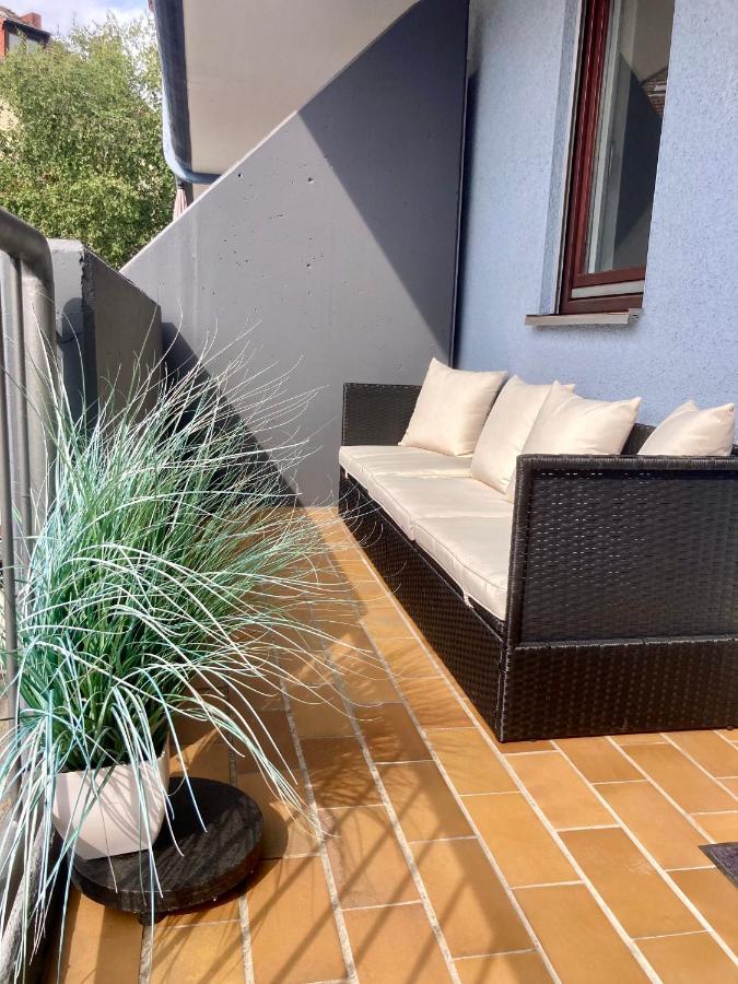 Living At Saarpartments -Adultsonly- 2 Bedrooms, Kitchen - Business & Holiday Apartments For Long- And Short Term Stay, 3 Min To Train Station, Secure E-Bike Parking! Sarrebruck Extérieur photo