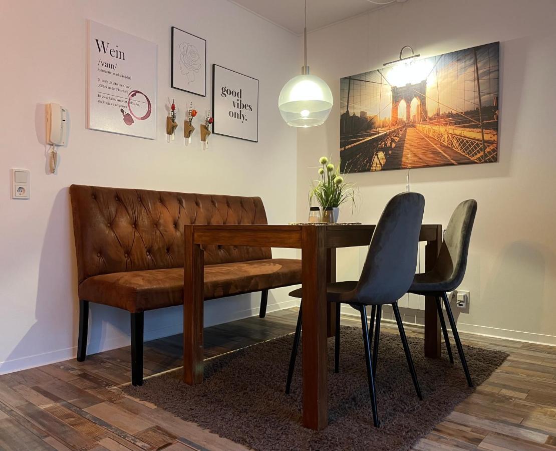 Living At Saarpartments -Adultsonly- 2 Bedrooms, Kitchen - Business & Holiday Apartments For Long- And Short Term Stay, 3 Min To Train Station, Secure E-Bike Parking! Sarrebruck Extérieur photo